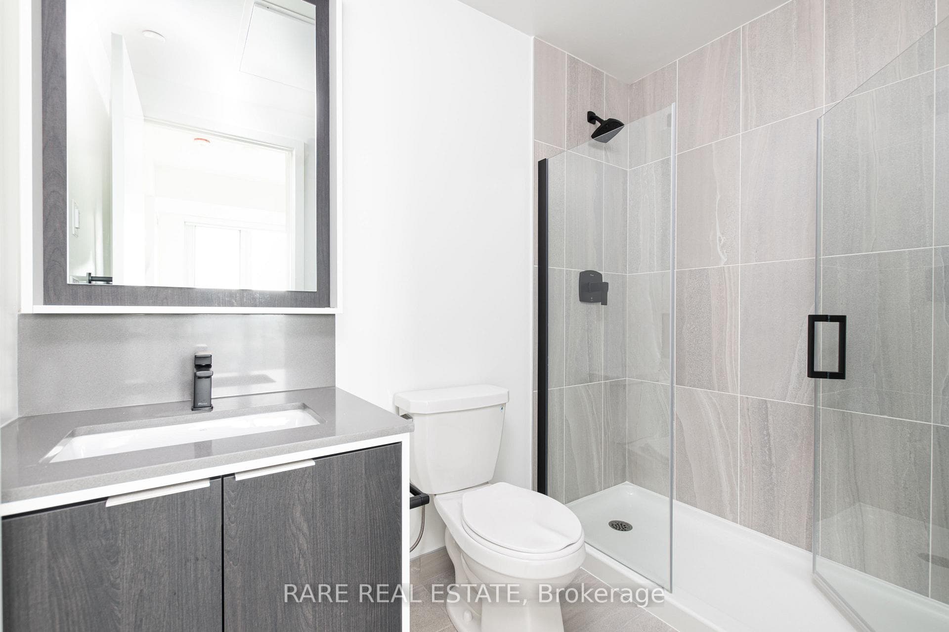 36 Zorra Street Unit 512 photo 7