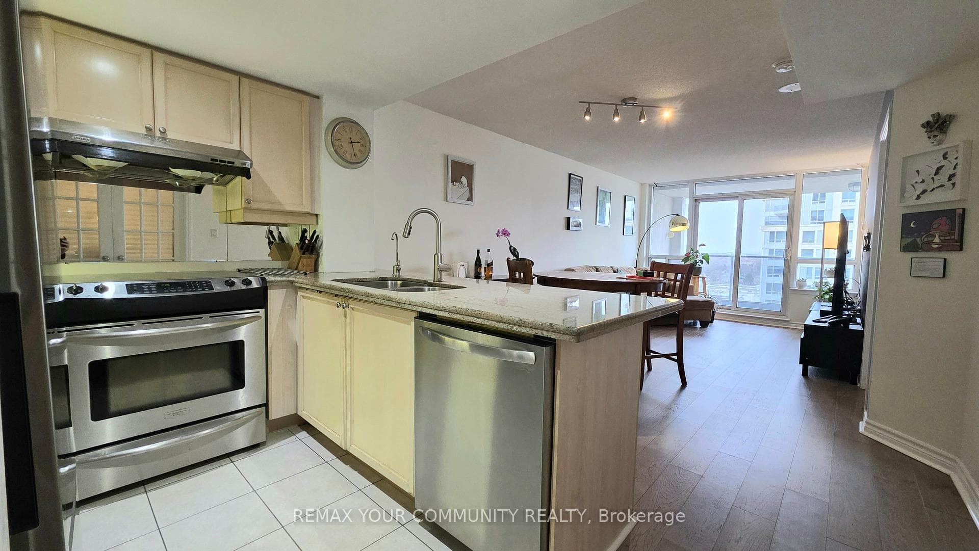 1 Rean Drive Unit 1503 photo 14