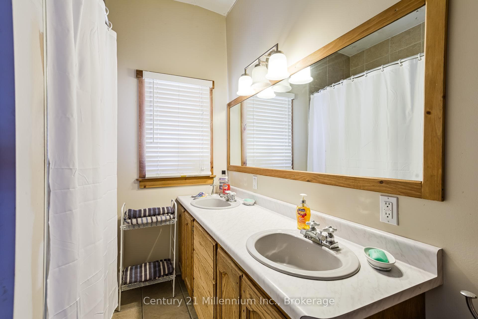 112 Niagara Street photo 19
