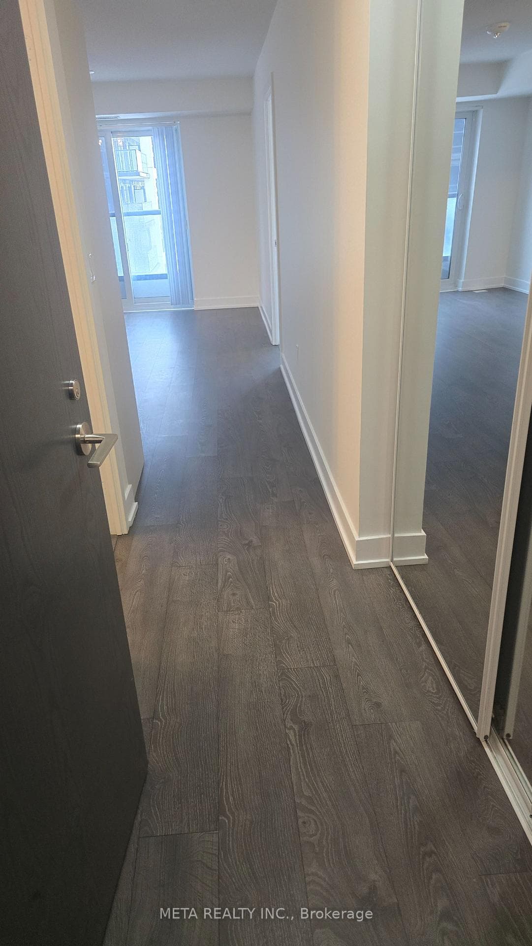 7 Mabelle Avenue Unit 707 photo 9
