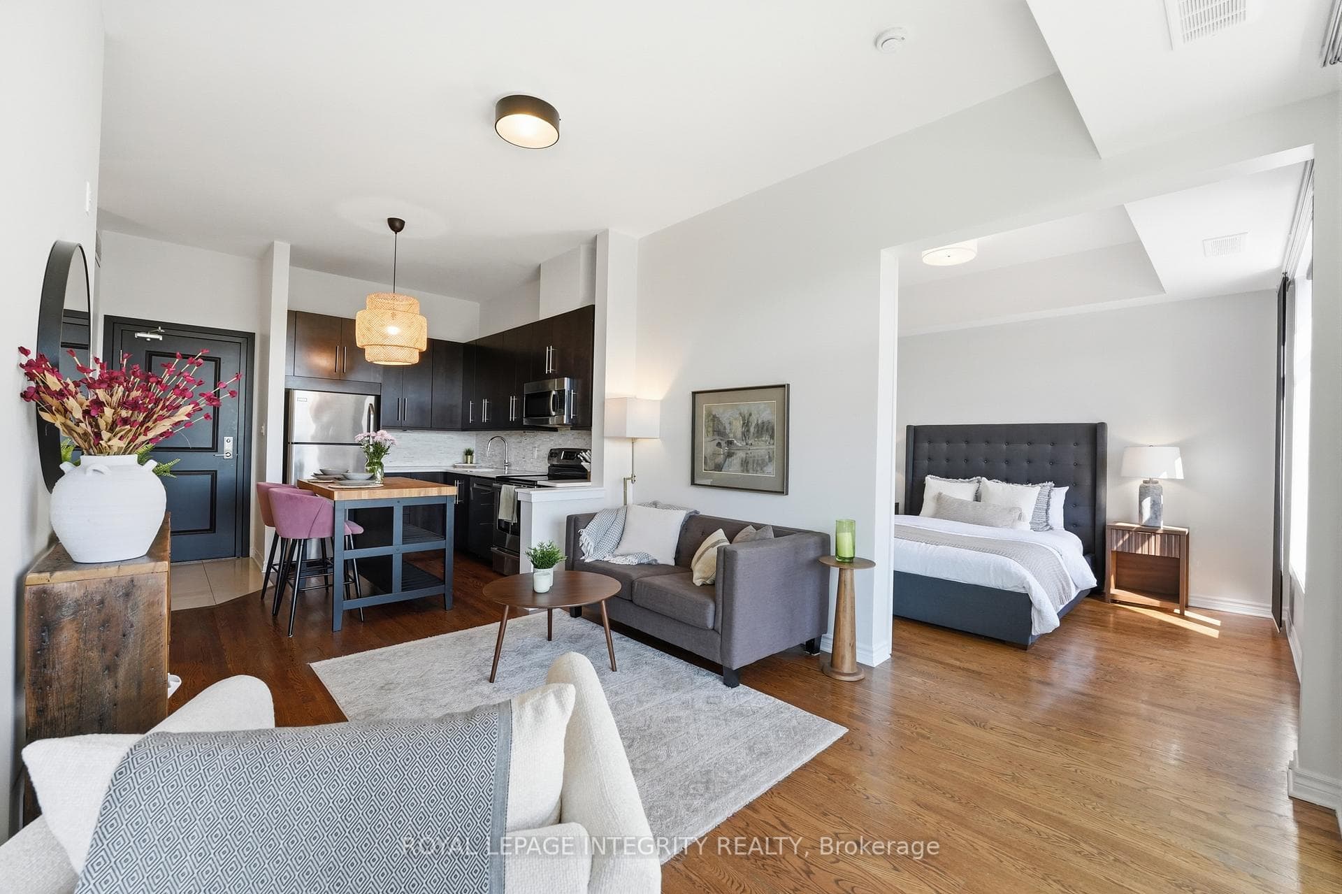 682 Churchill Avenue Unit 310 photo 16