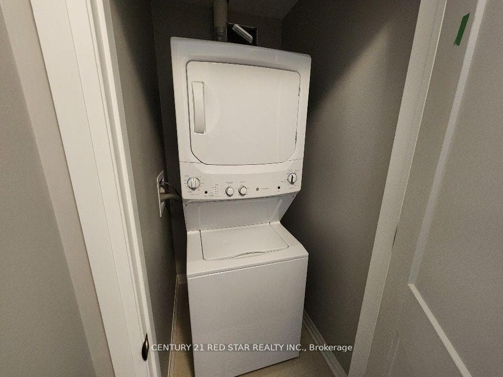 460 Gordon Krantz Avenue Unit 214 photo 7