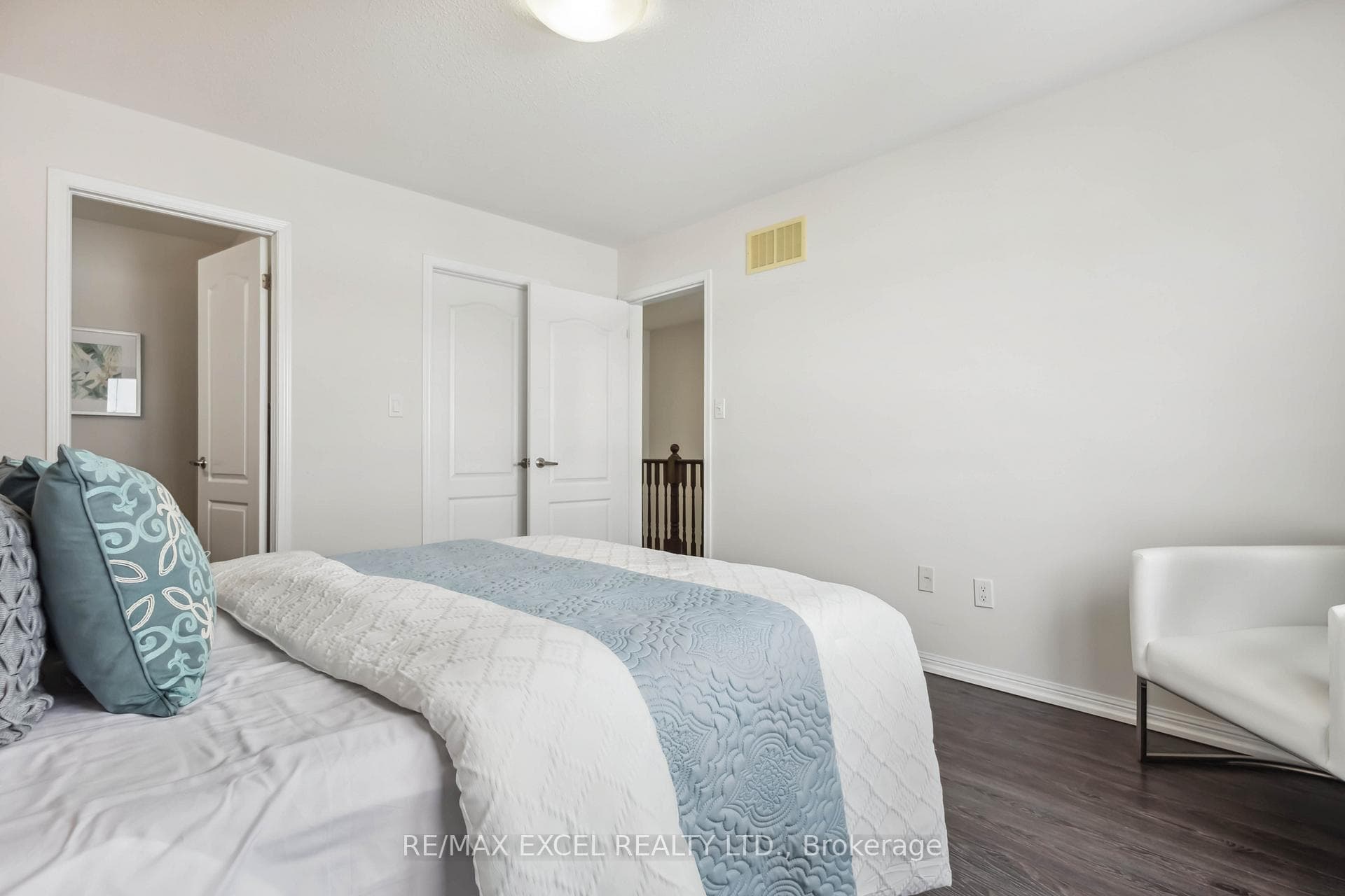 78 Terry Fox Street photo 22