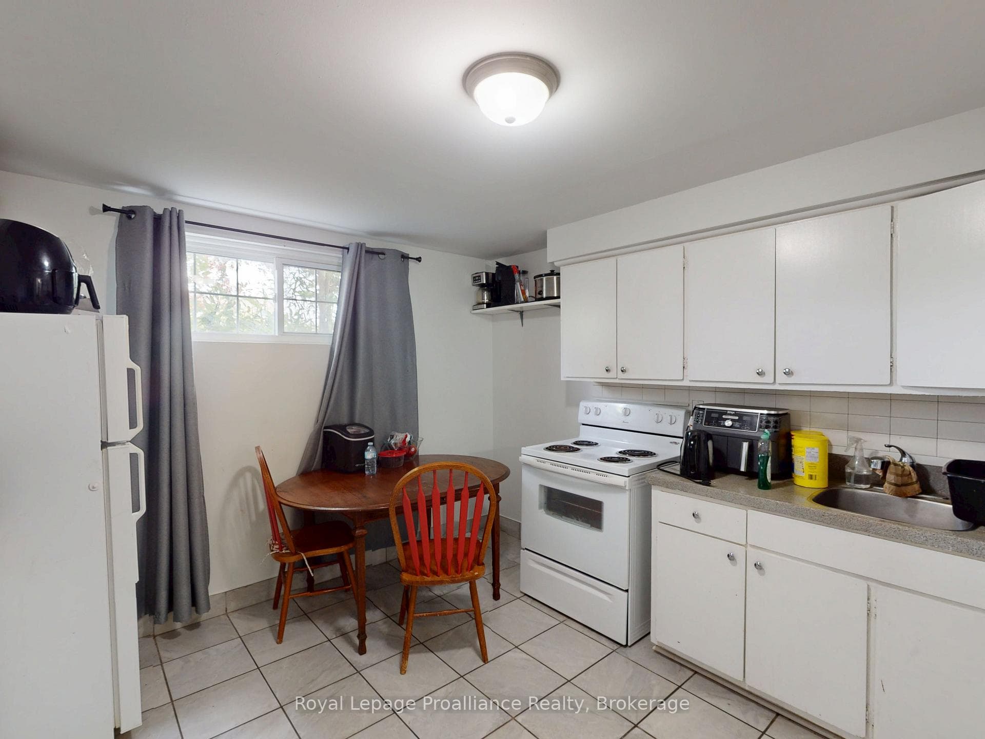 136 Macdonald Avenue photo 28