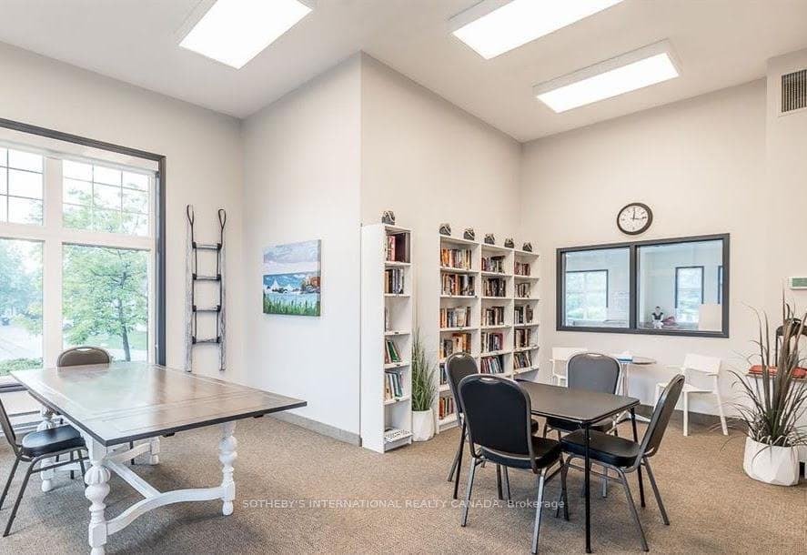9 Waterpond Place photo 38