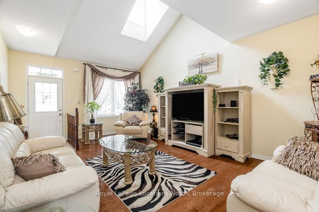 22 Berkshire Avenue photo 9