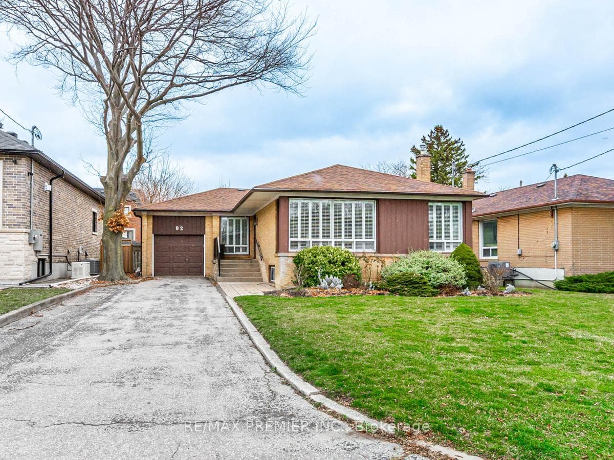 92 Searle Avenue photo 1