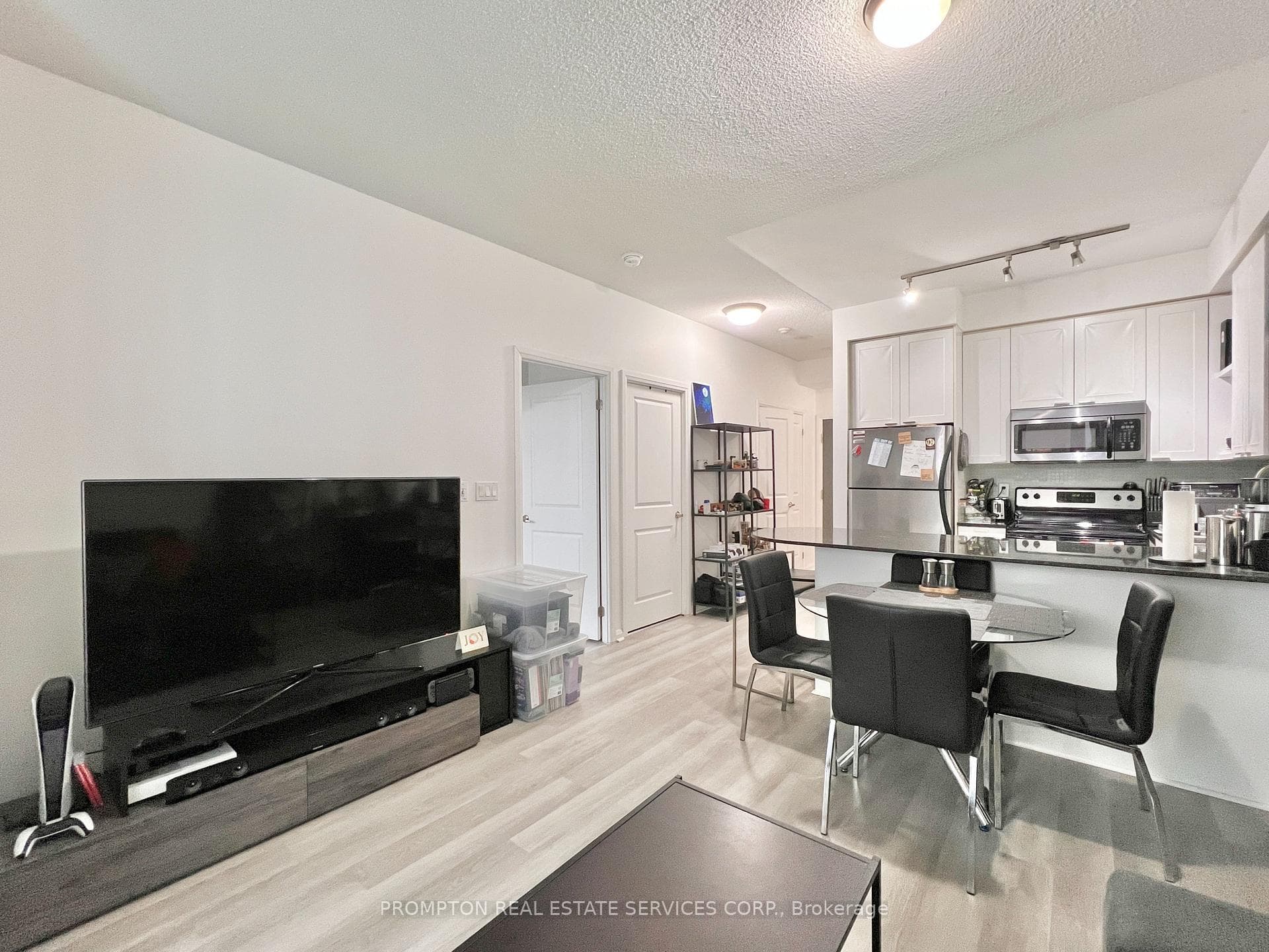 35 Hayden Street Unit 810 photo 13