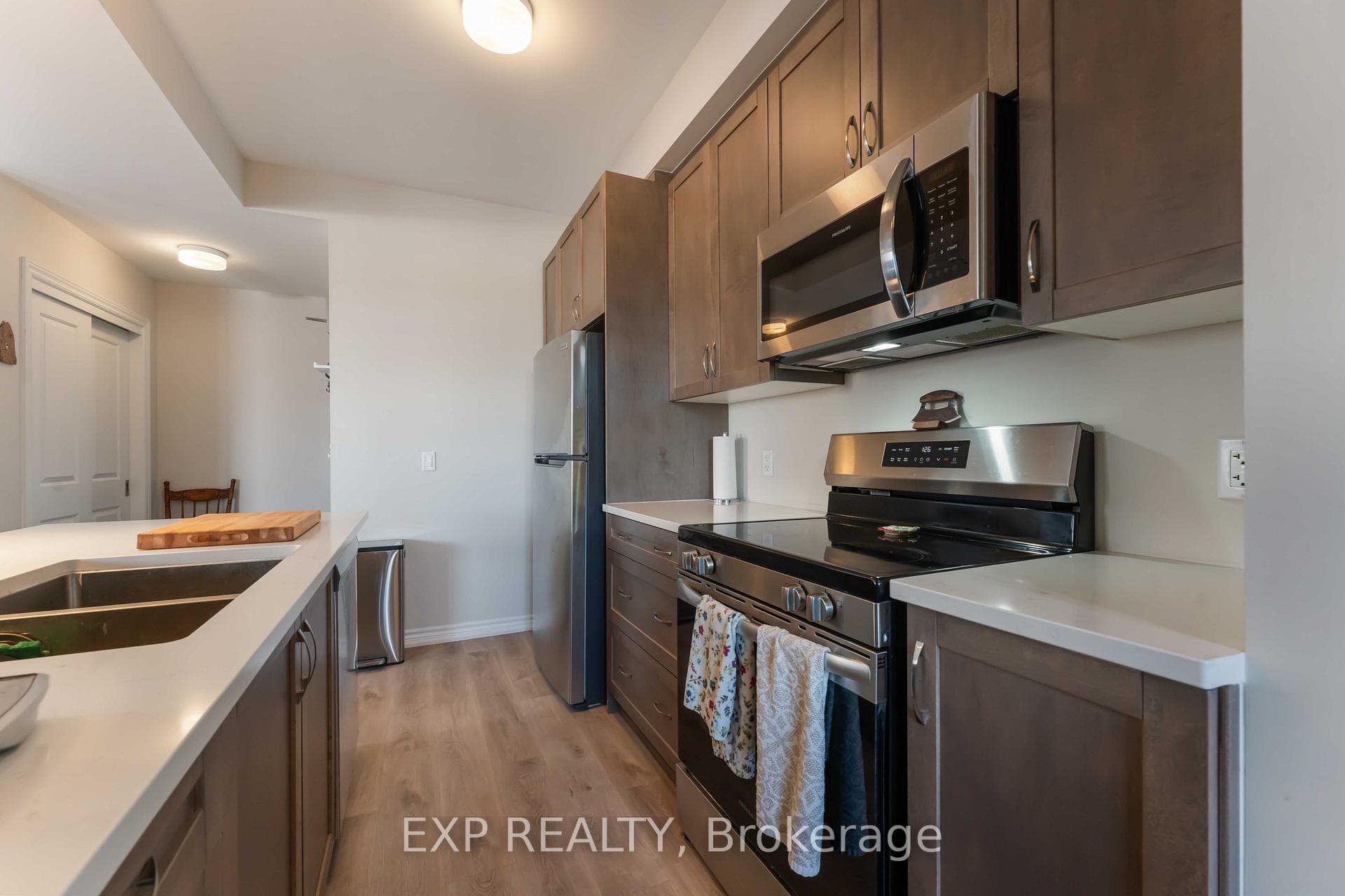 1350 Hemlock Road Unit 505 photo 22