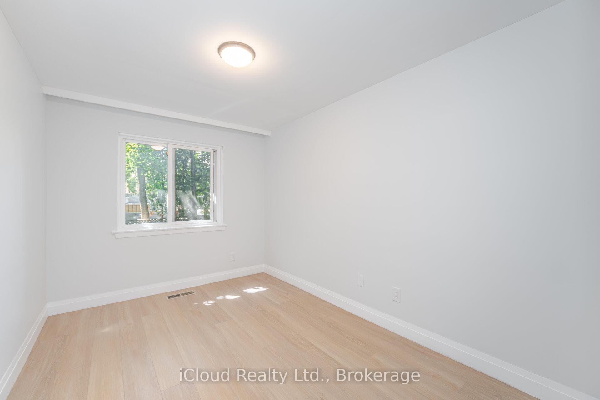 3360 The Credit Woodlands N/A Unit 18 photo 20