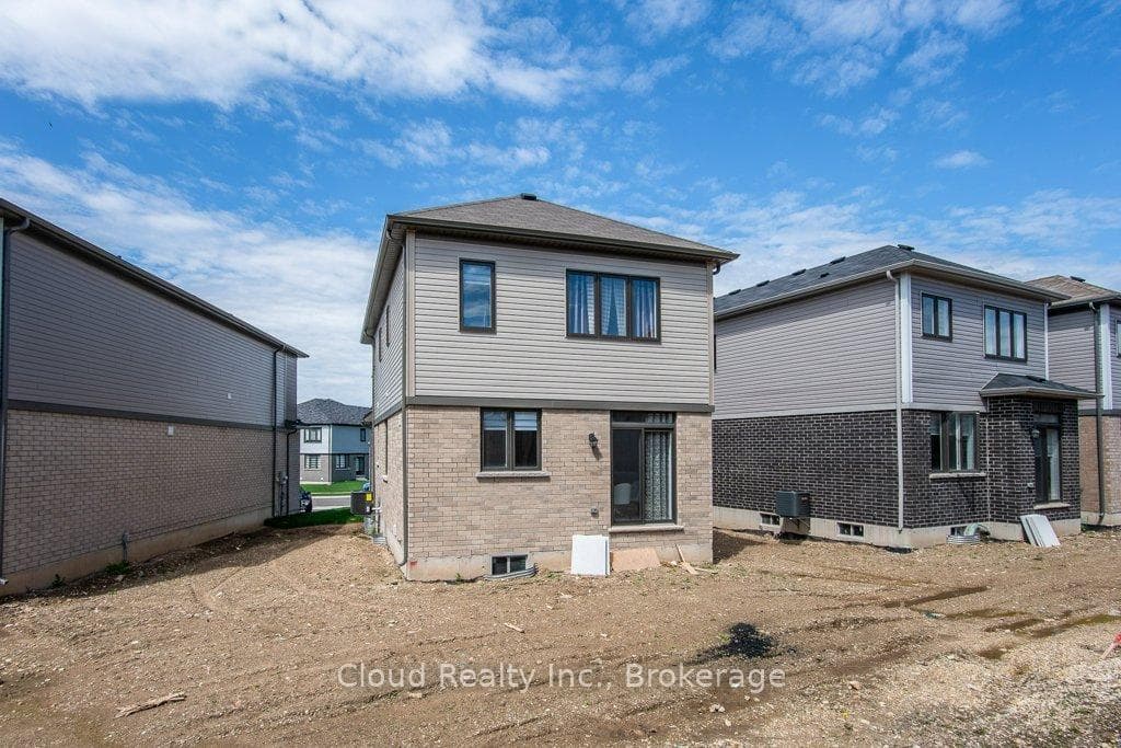 114 Blacksmith Drive photo 5