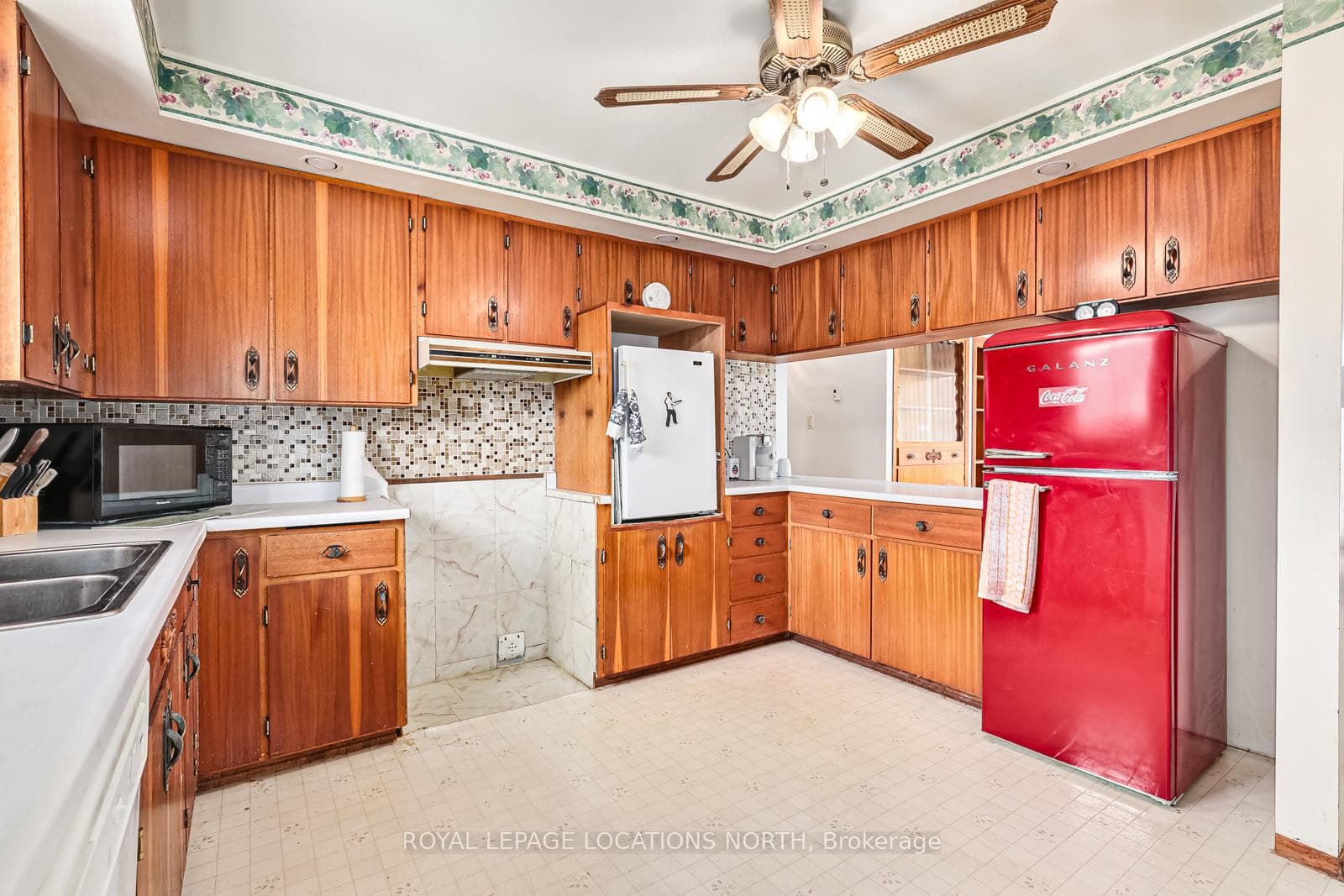 64 Burton Street photo 15