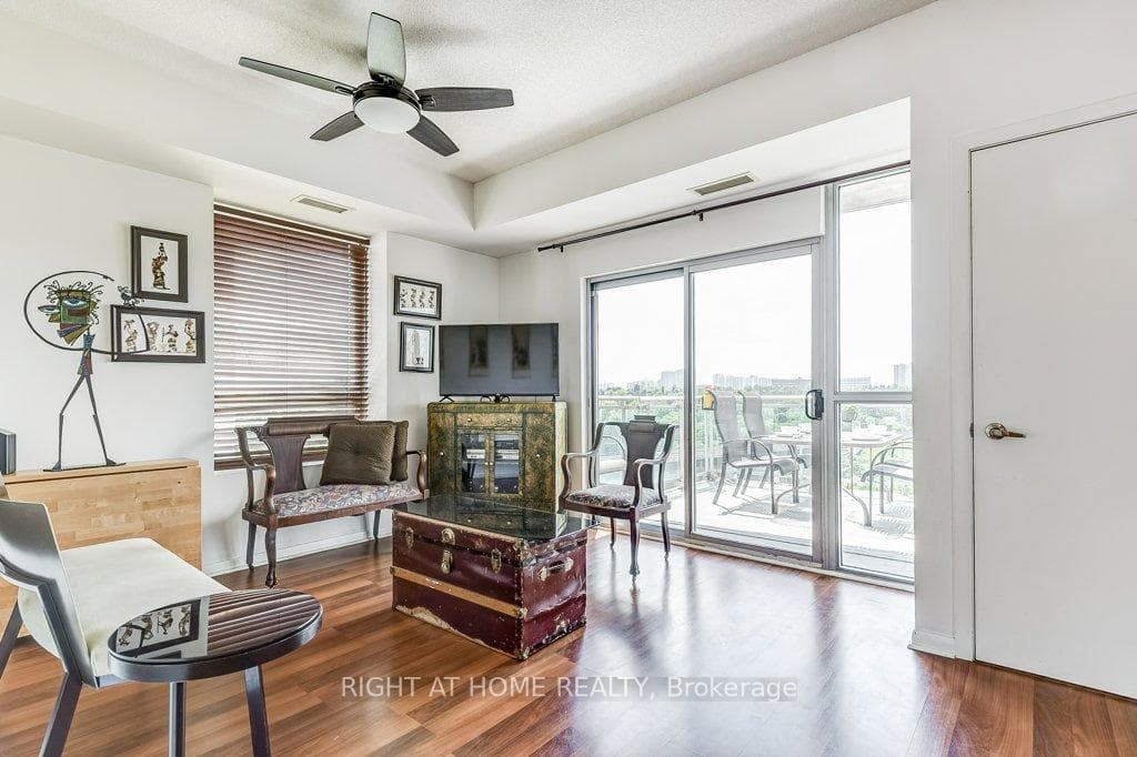 2464 Weston Road Unit 910 photo 12
