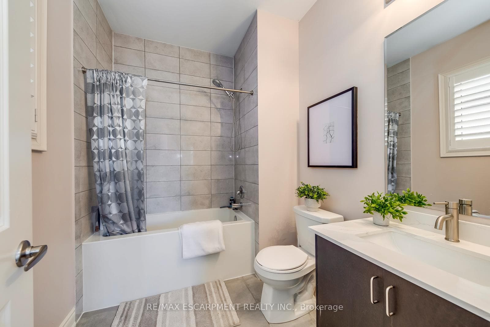 258 Humphrey Street photo 27