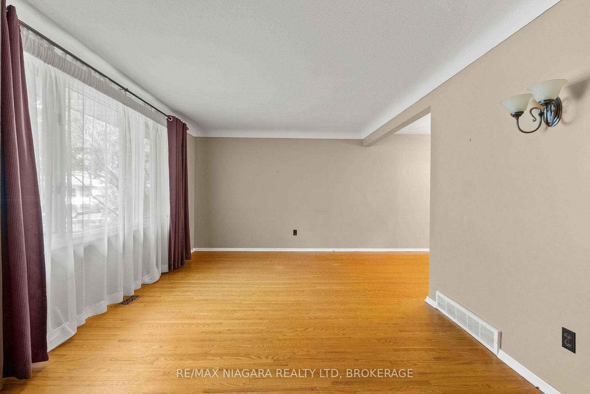 6 Bedford Court photo 10