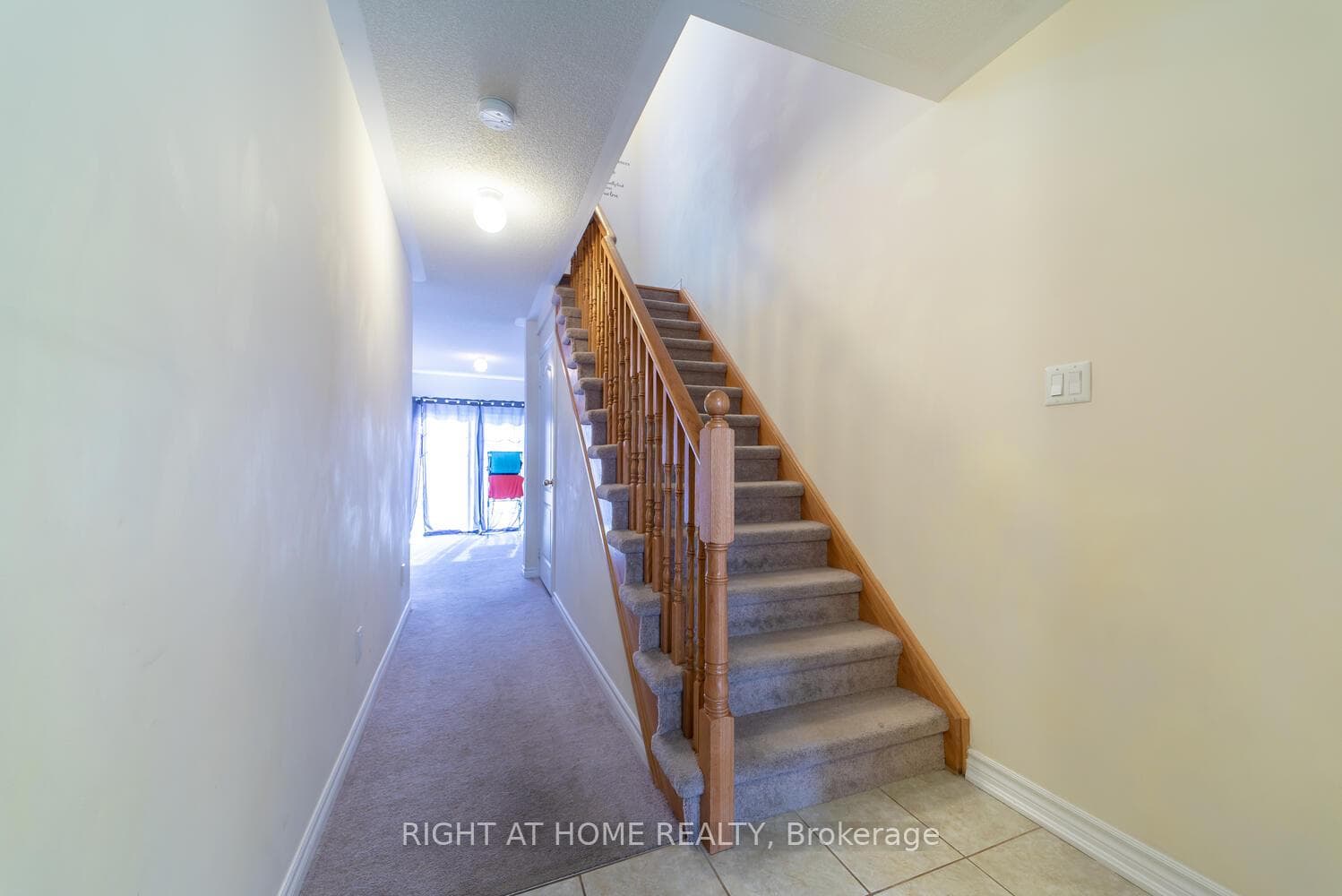 37 Magdalene Crescent photo 4