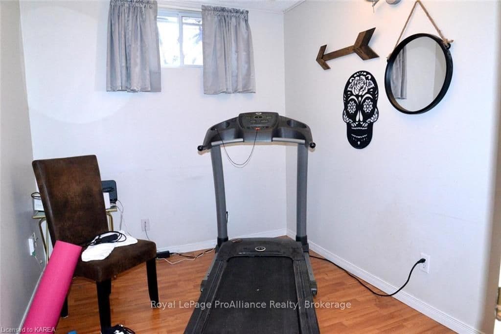 1016 RAINBOW Crescent photo 21