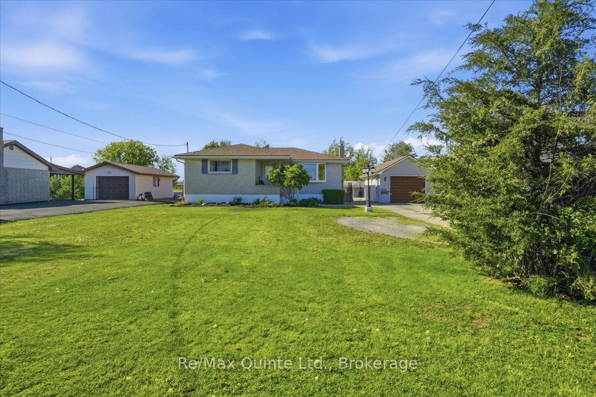 745 Harmony Road photo 2