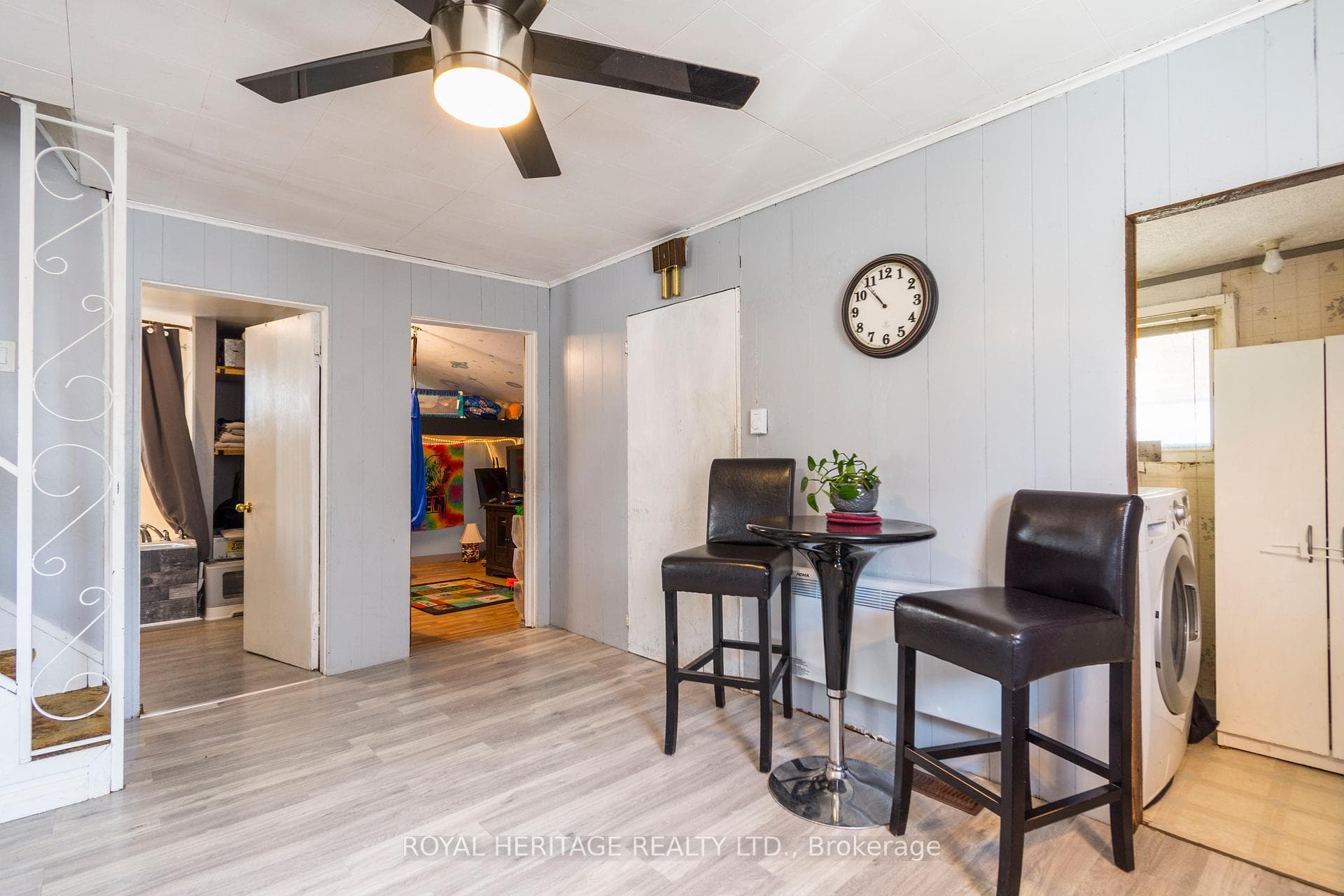 359 Dufferin Avenue photo 12