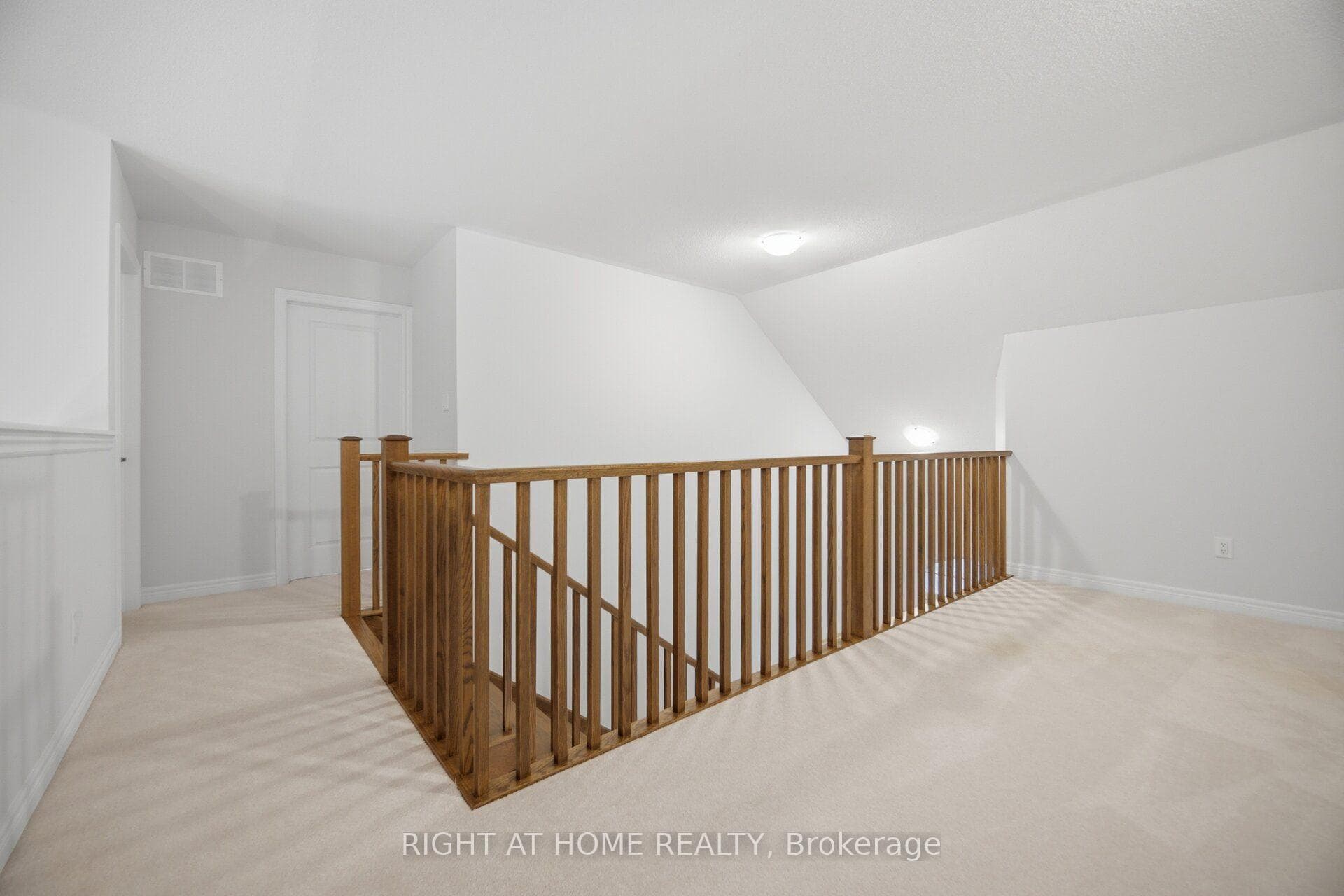 41 Overlea Drive photo 29