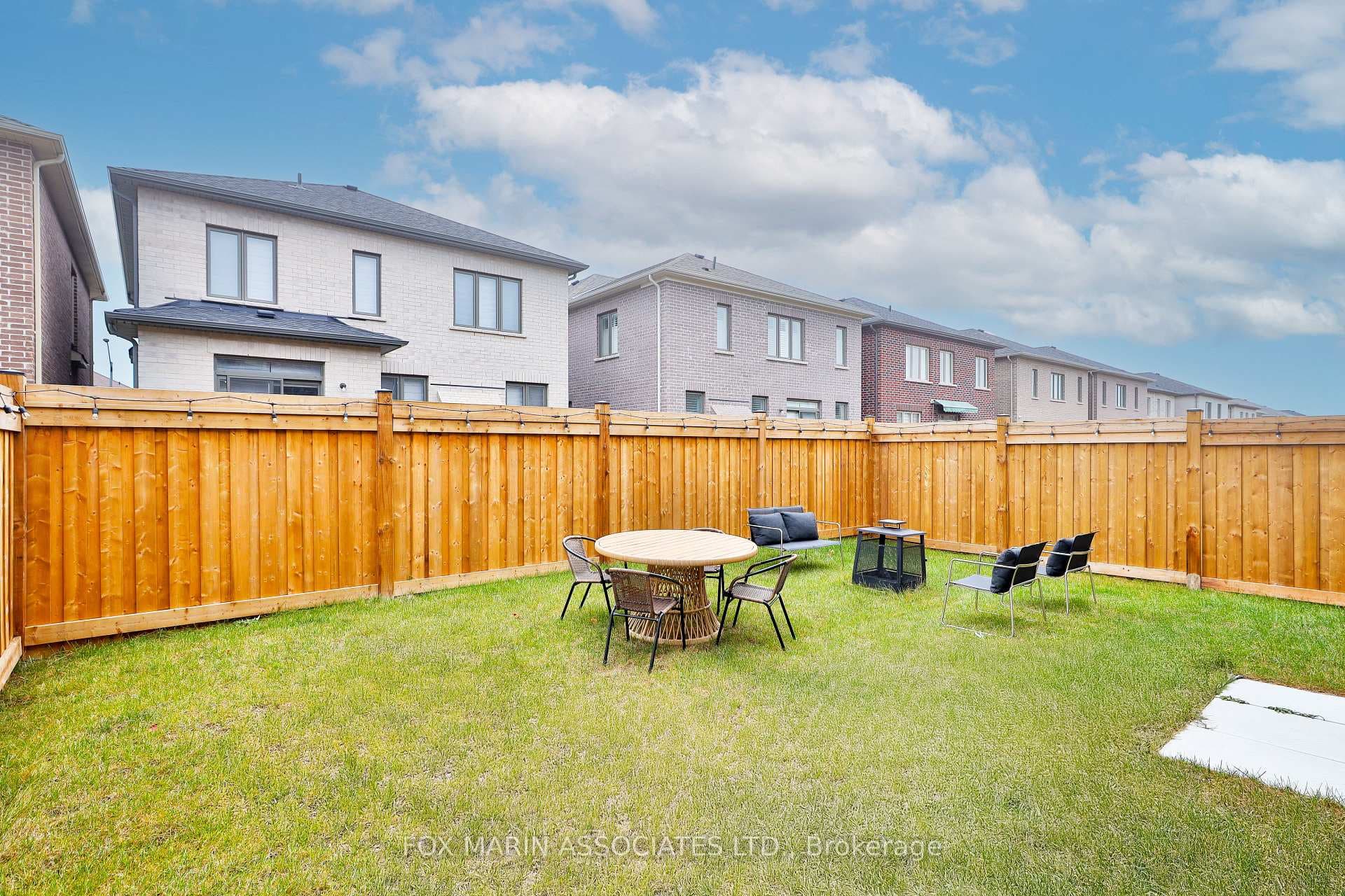 17 Vickery Street photo 39
