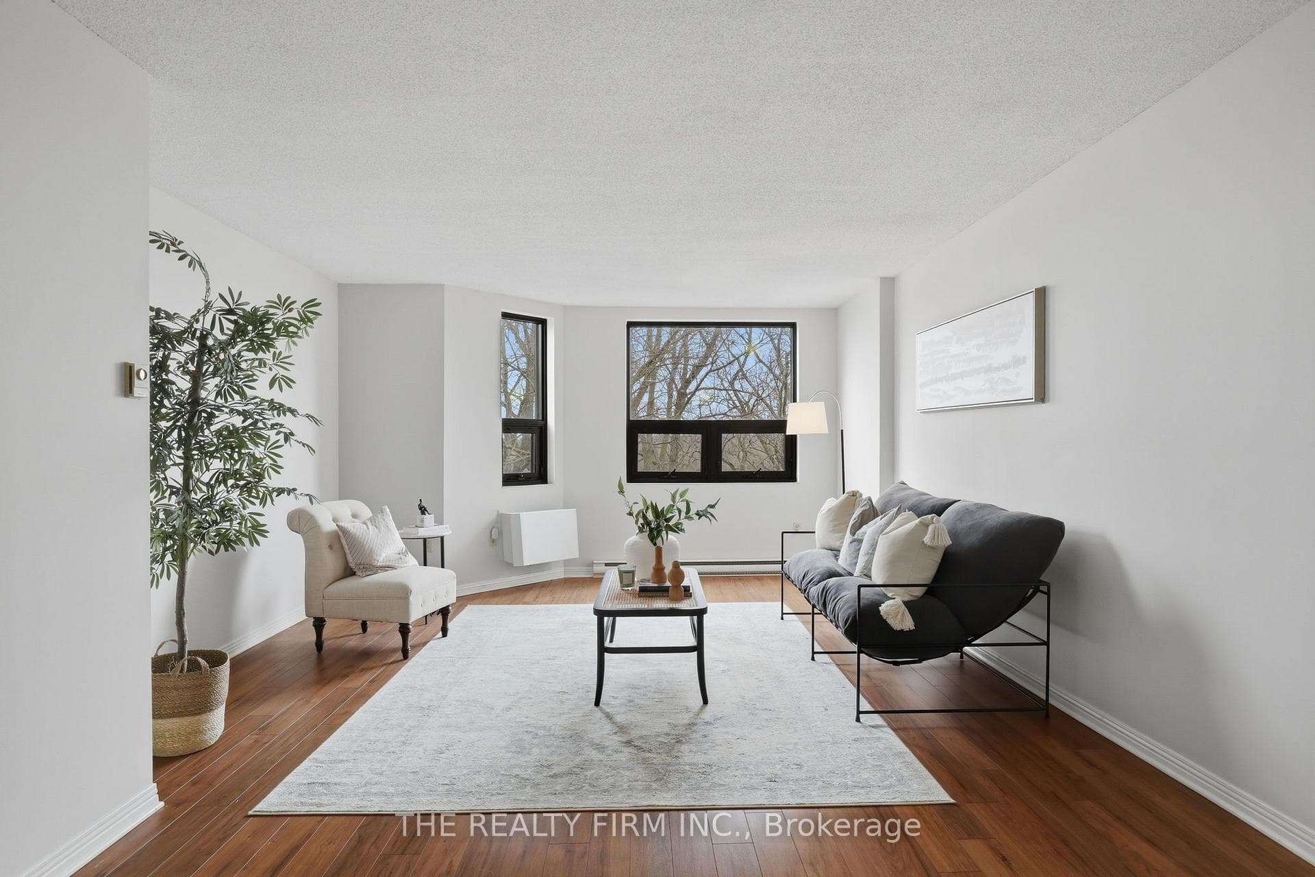 549 RIDOUT Street Unit 304 photo 18