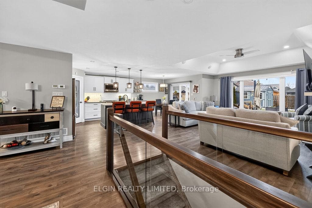 40 Glengariff Drive photo 6