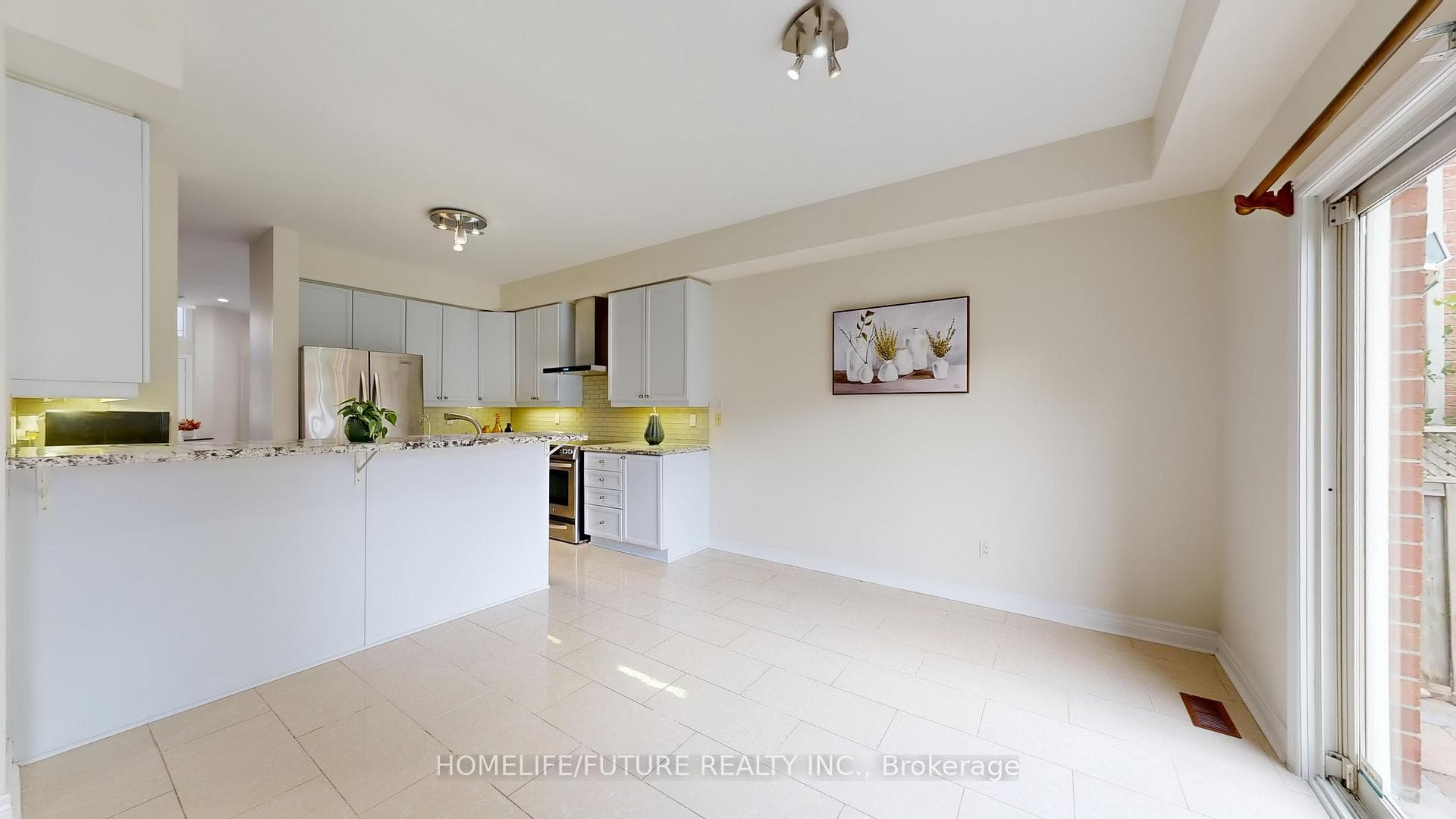 51 Estate Garden Drive photo 14