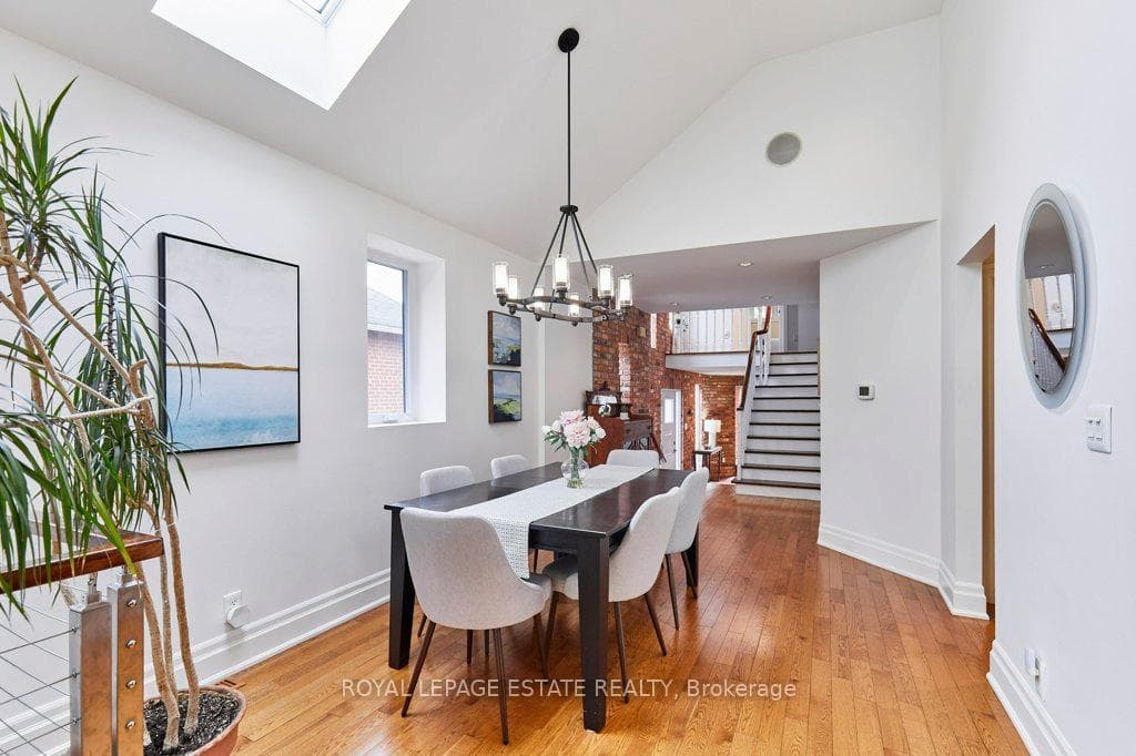 10 Queensgrove Road photo 6