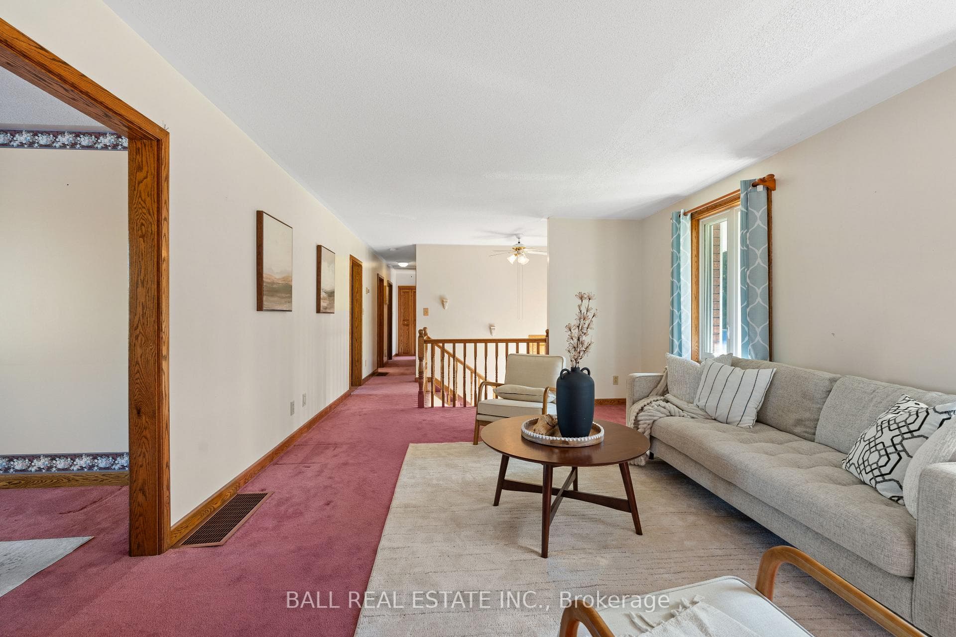 732 Ford Crescent photo 6