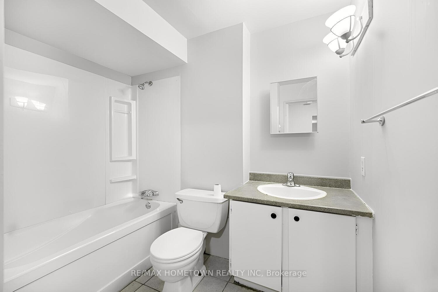 815 Kyle Court Unit 310 photo 26