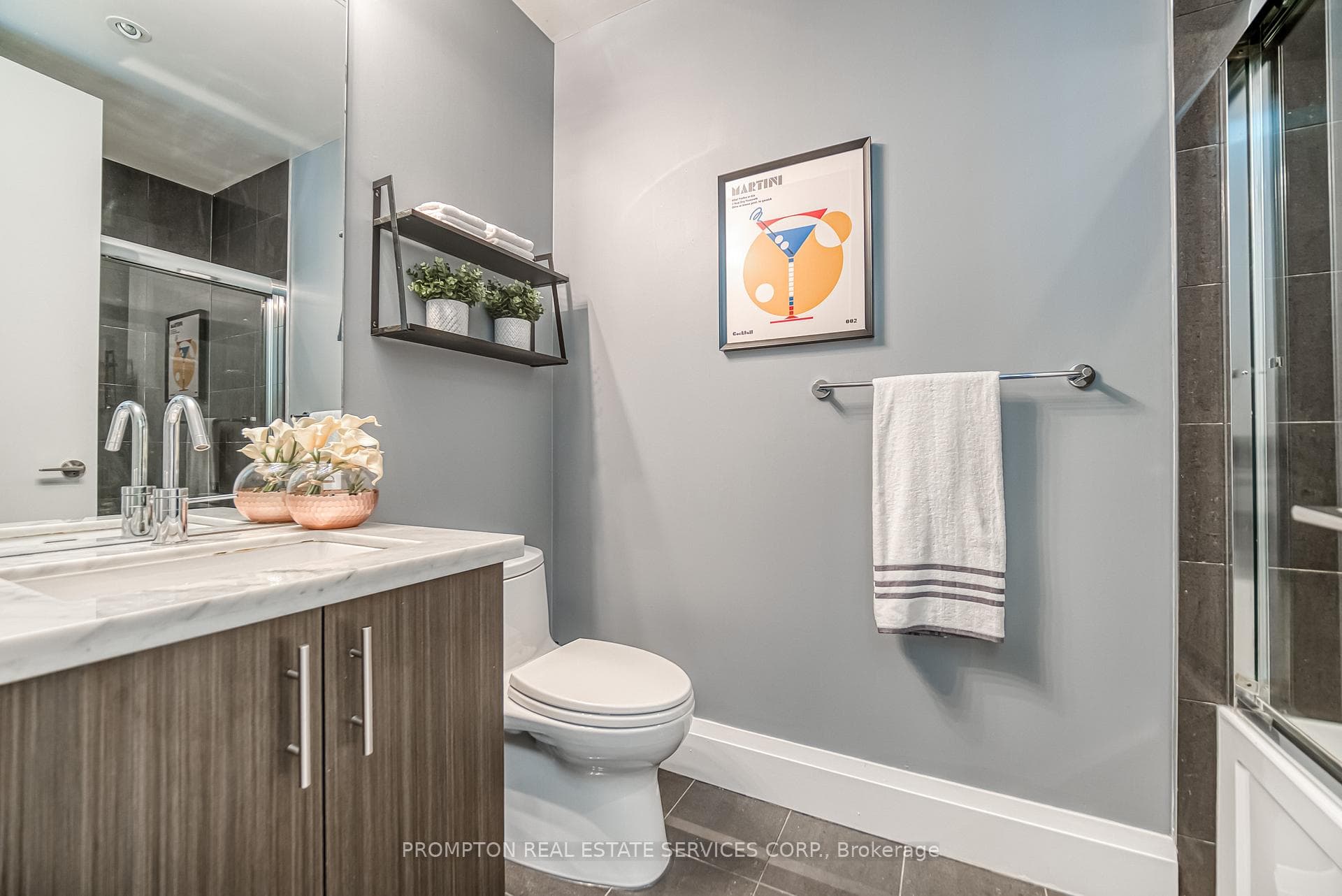 39 Queens Quay Unit 503 photo 11