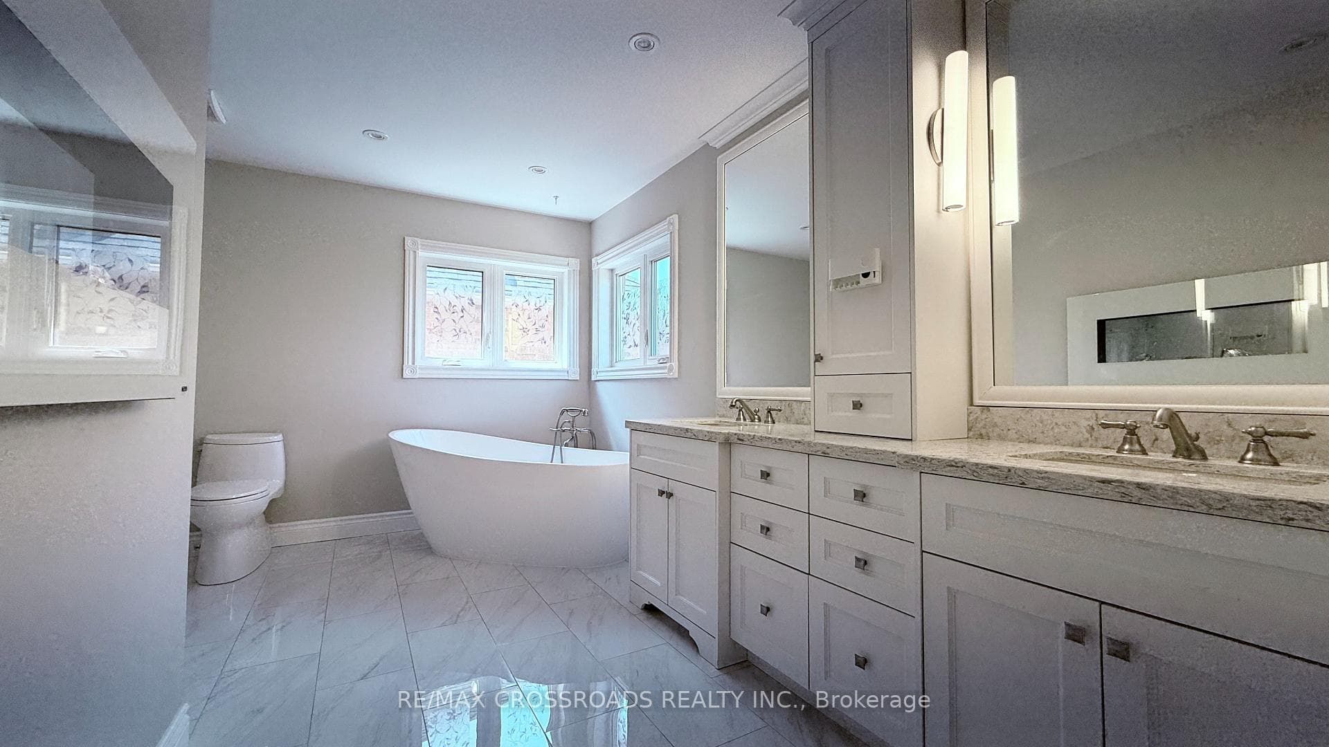 72 Skywood Drive photo 24