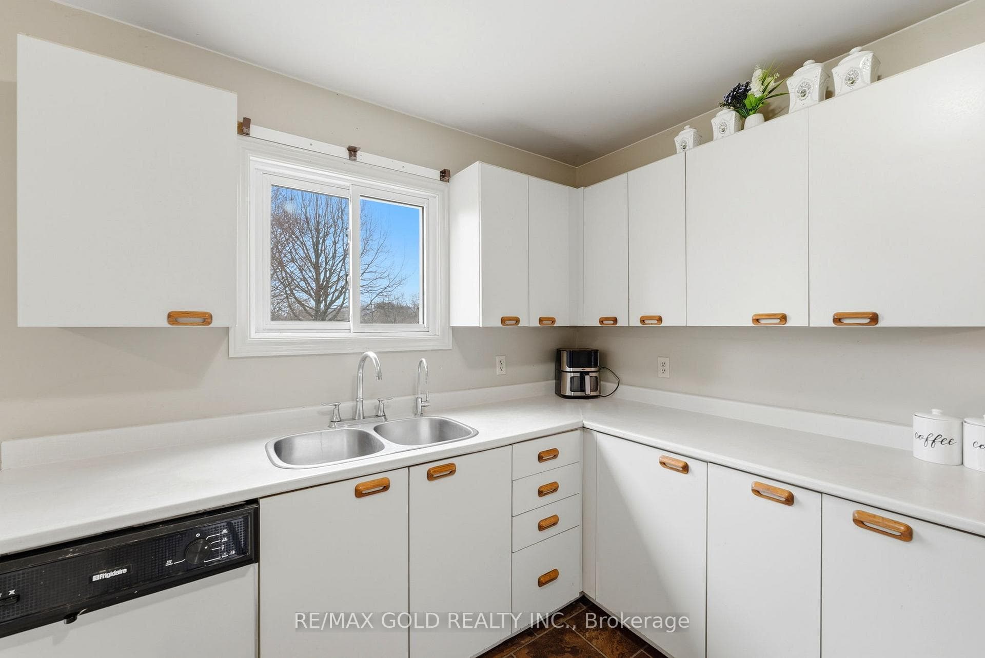 141 Condor Court Unit 70 photo 17
