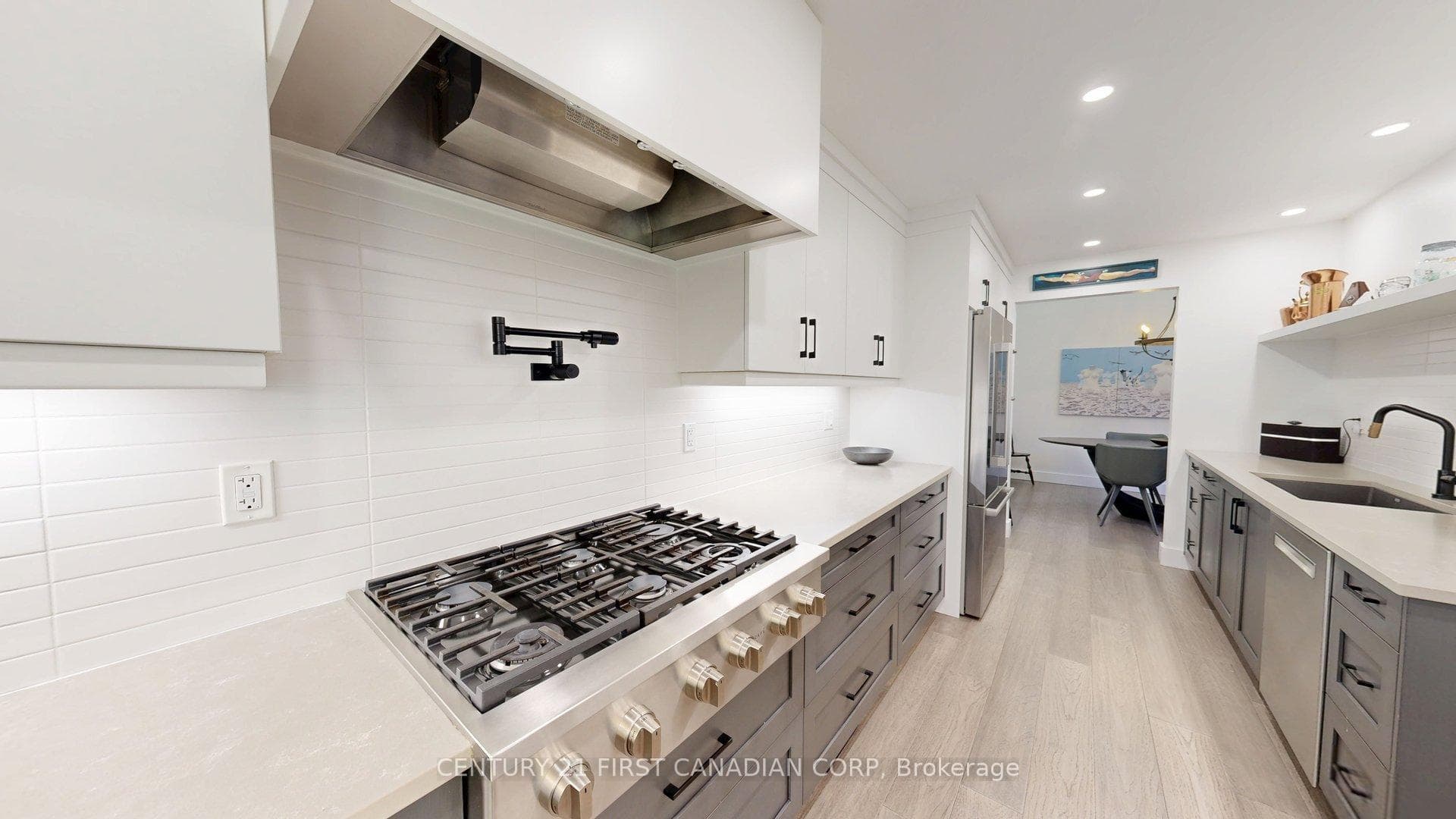 527 TOPPING Lane photo 9