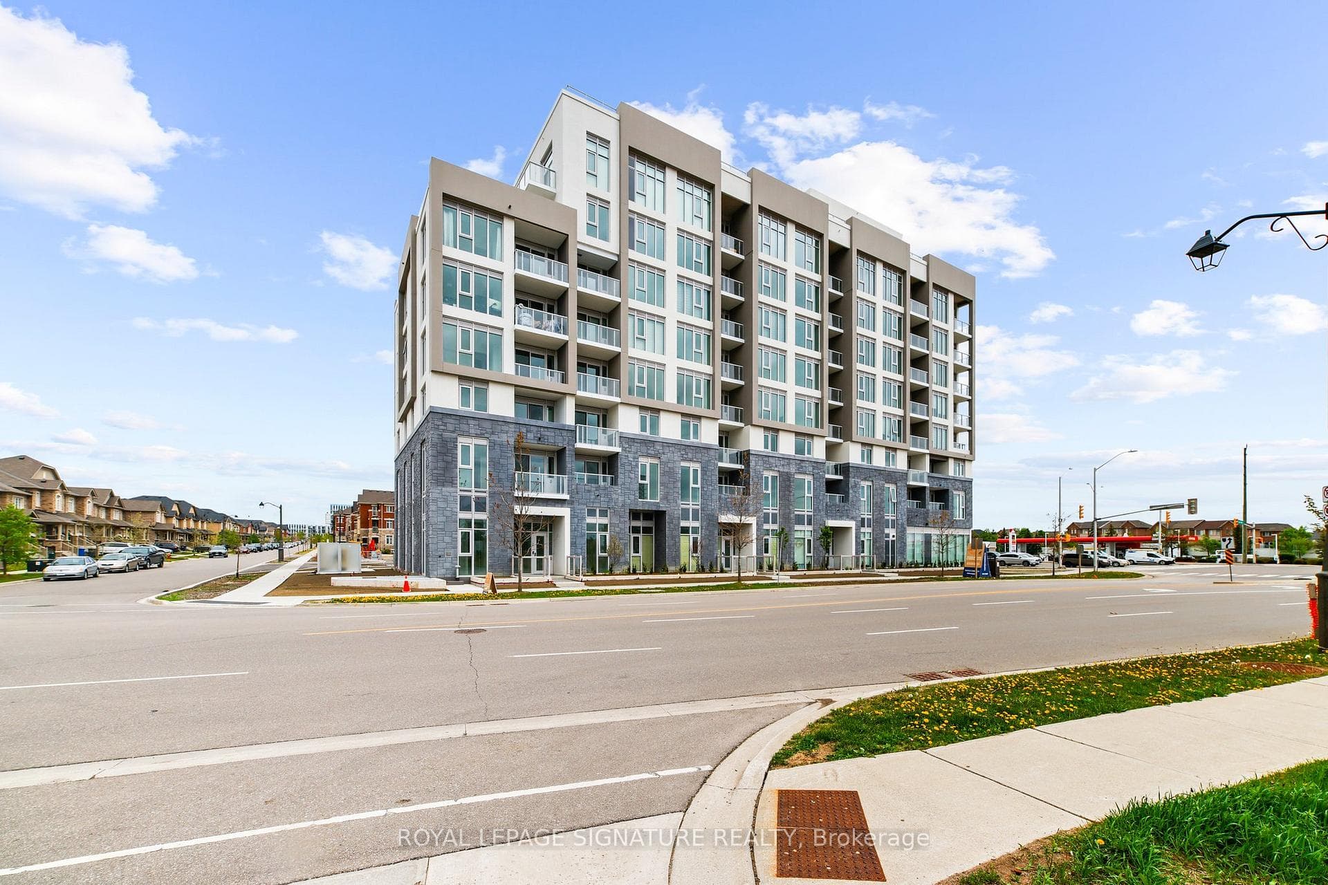 412 Silver Maple Road Unit 716 photo 4