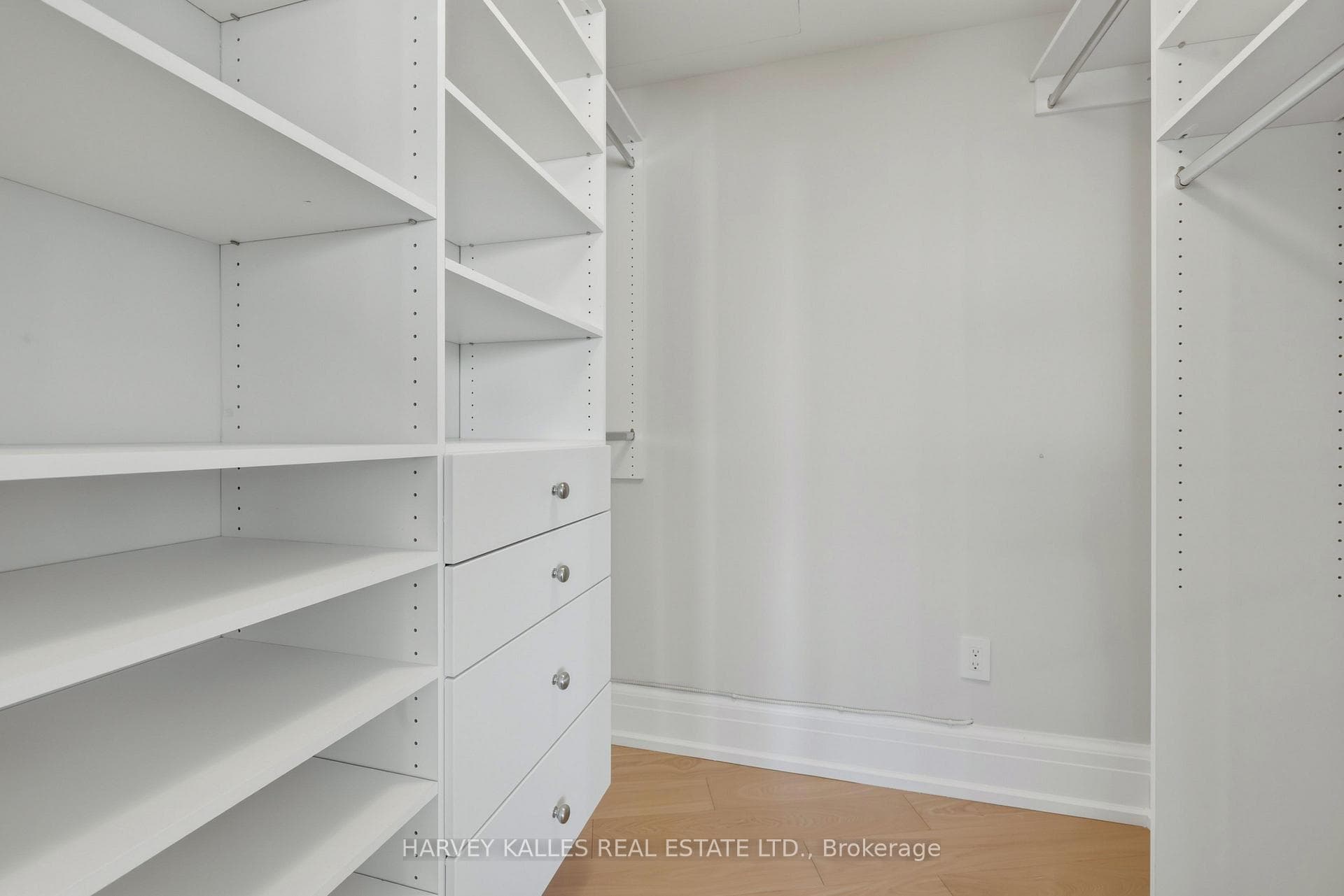 181 Davenport Road Unit 808 photo 39
