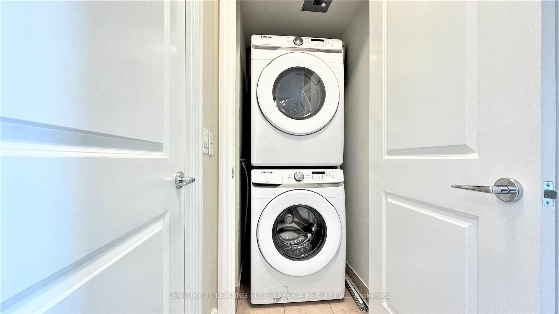 39 Upper Duke Crescent Unit 513 photo 16