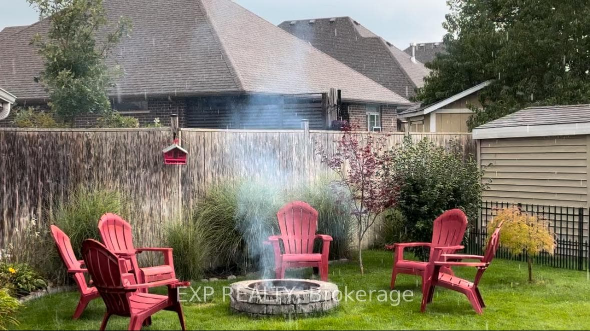 389 Darcy Drive photo 35