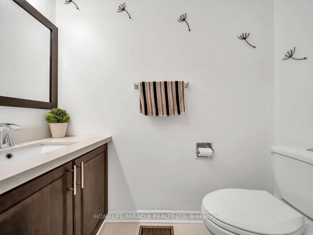 24 Franklin Court Unit 3 photo 11