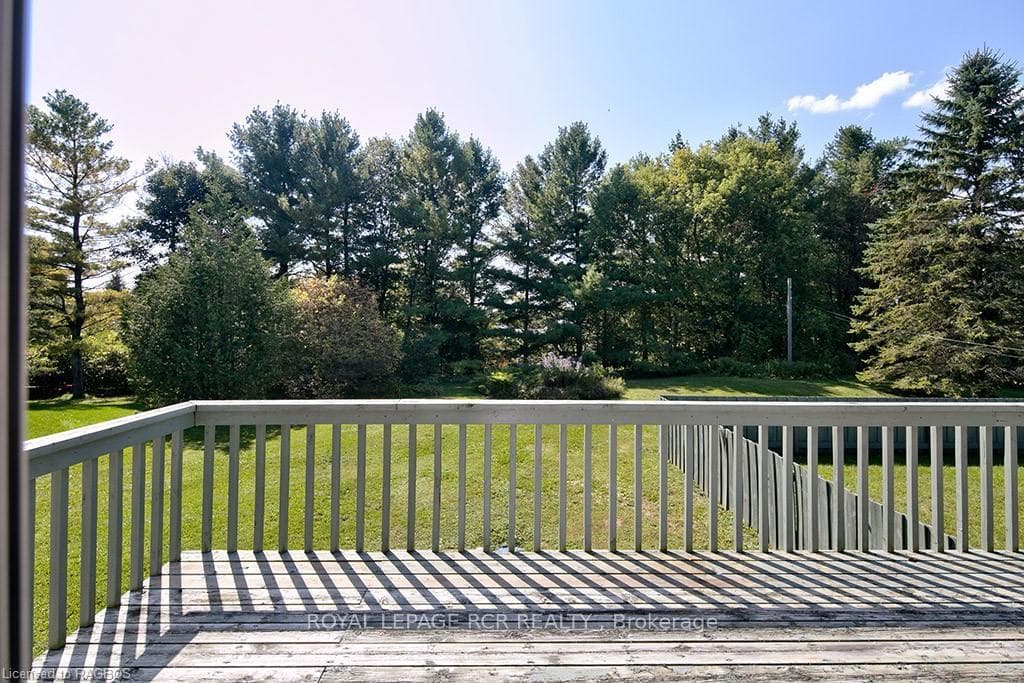 7 BONNIE BRAE Place photo 15