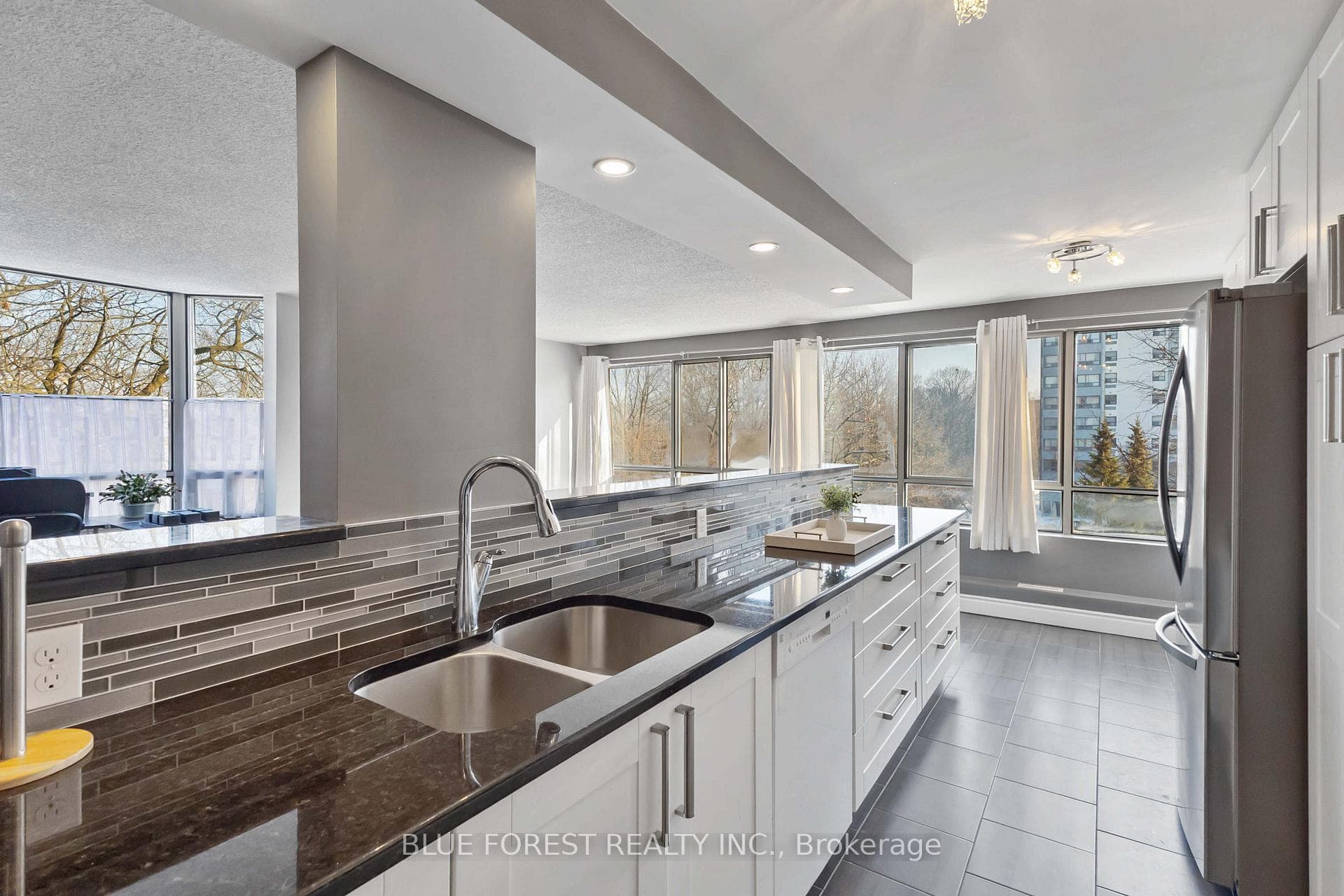 570 Proudfoot Lane Unit 510 photo 13