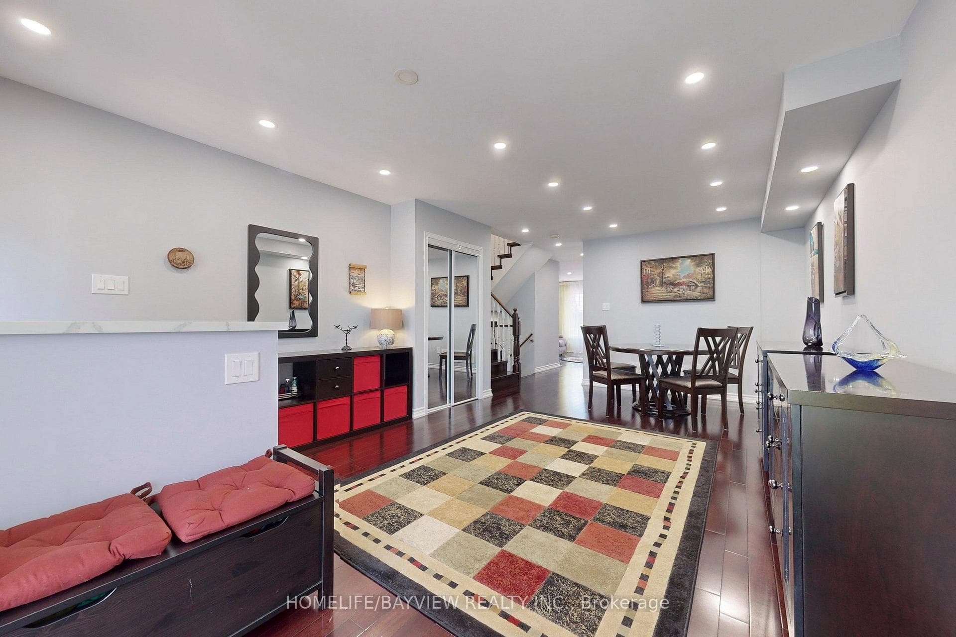 9 Westcliffe Crescent photo 4