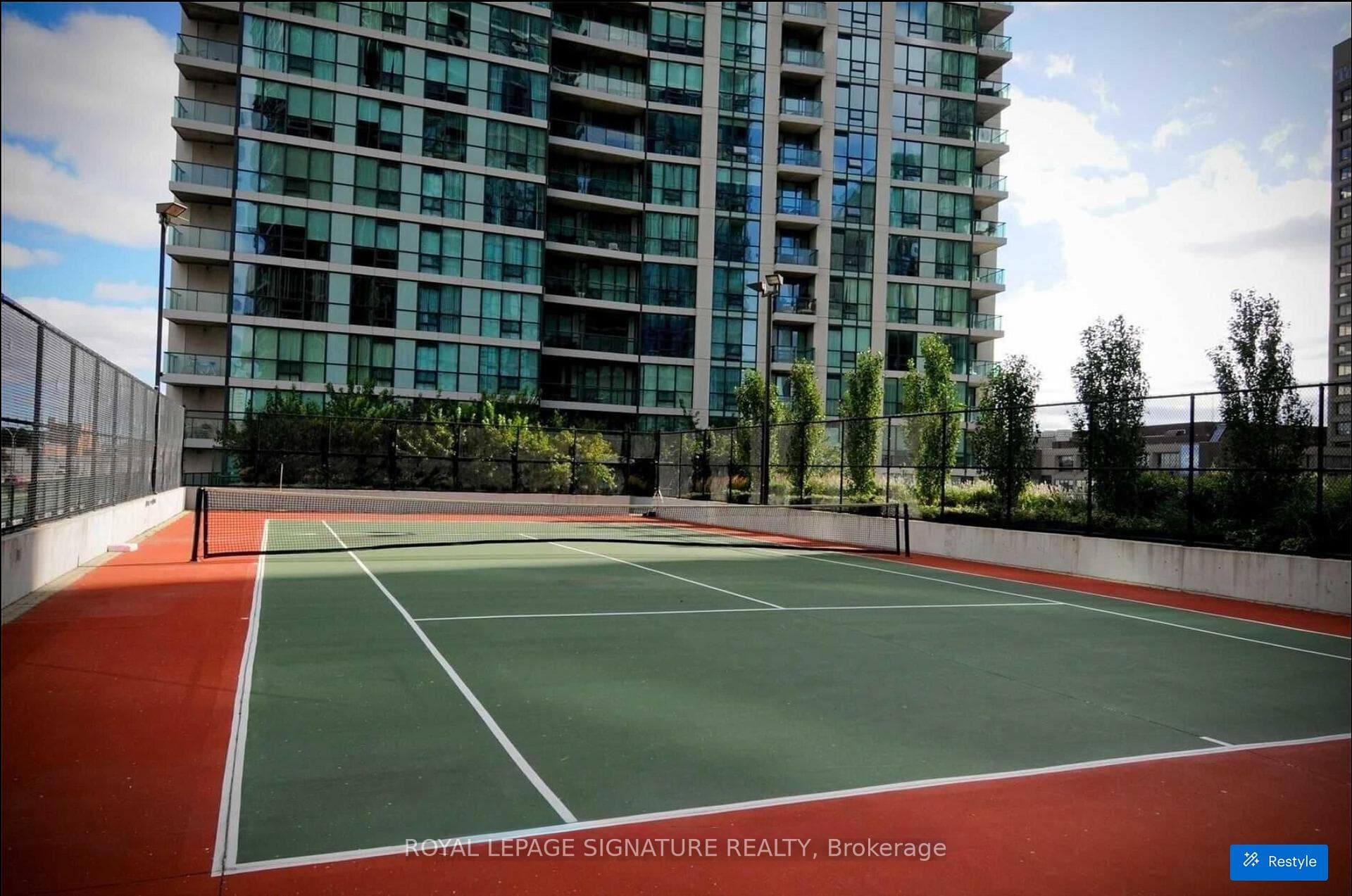 16 Yonge Street Unit 2401 photo 26