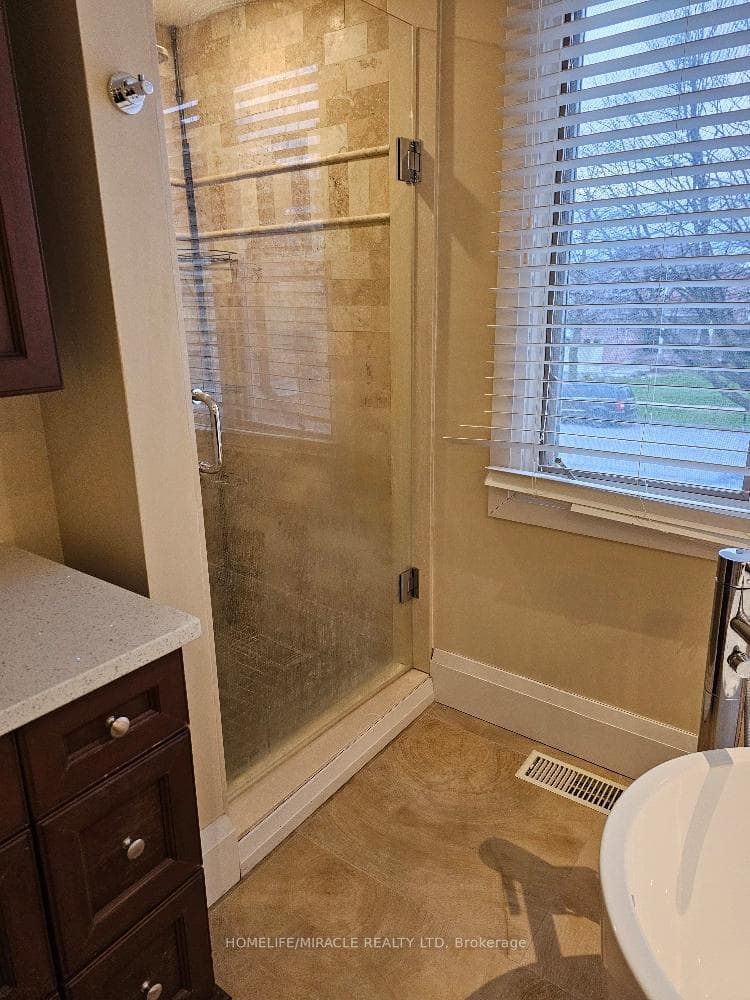 21 Larner Drive Unit Main photo 16