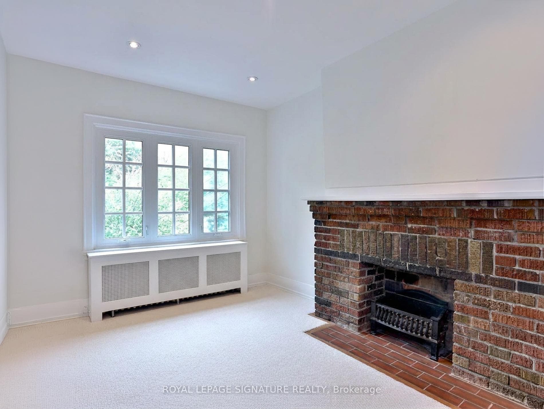 195 Pinewood Avenue photo 8