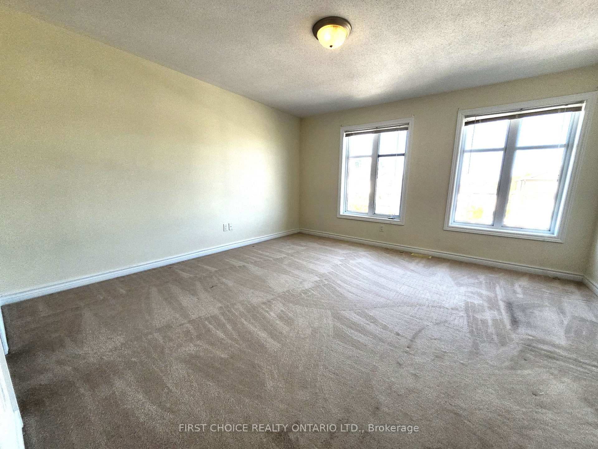 750 CHAPMAN MILLS Drive Unit B photo 21
