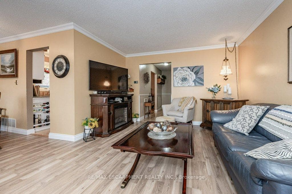 1503 Kenilworth Crescent photo 10