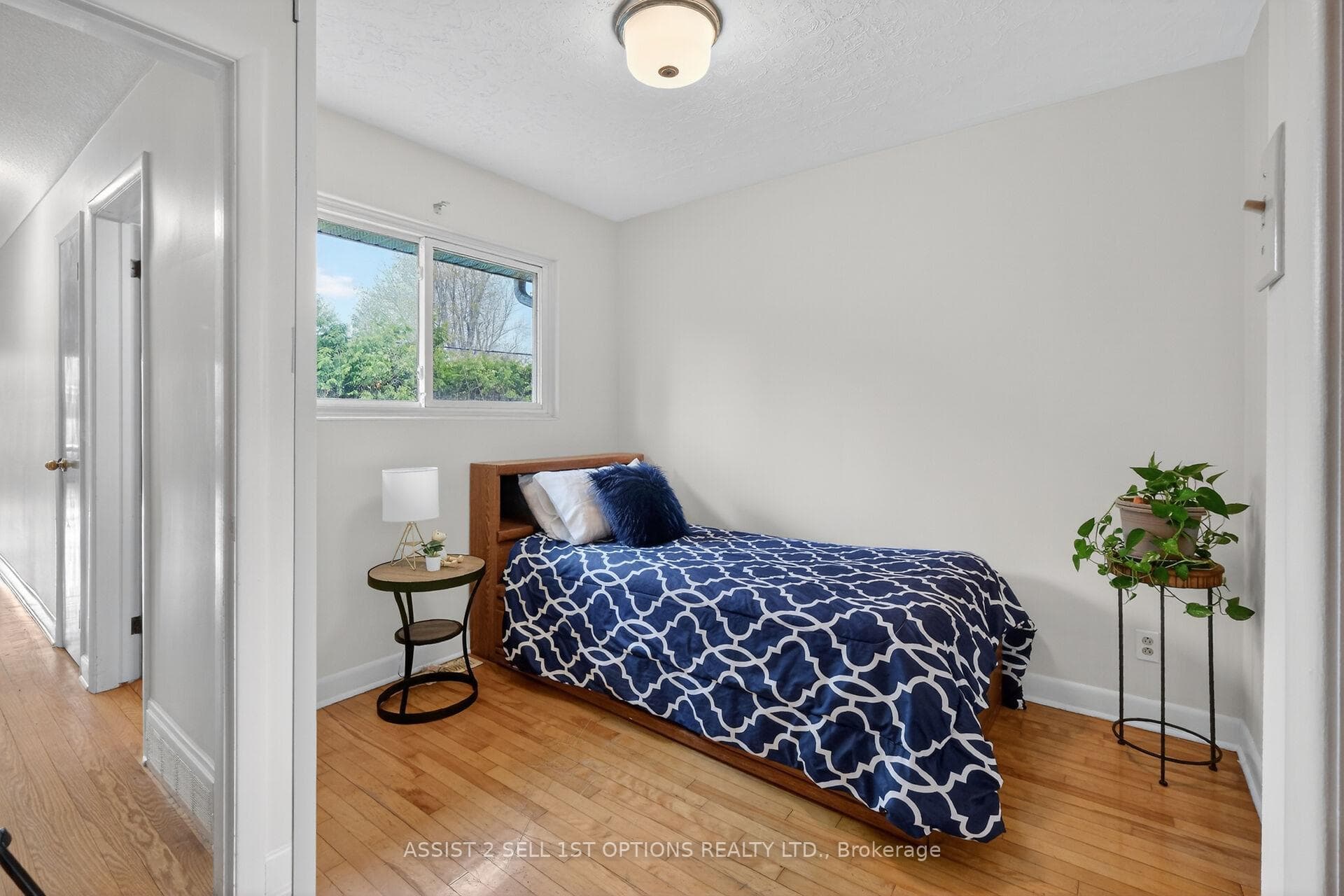 874 Riddell Avenue photo 18