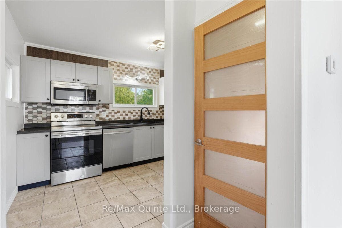 86 Princess Street photo 8